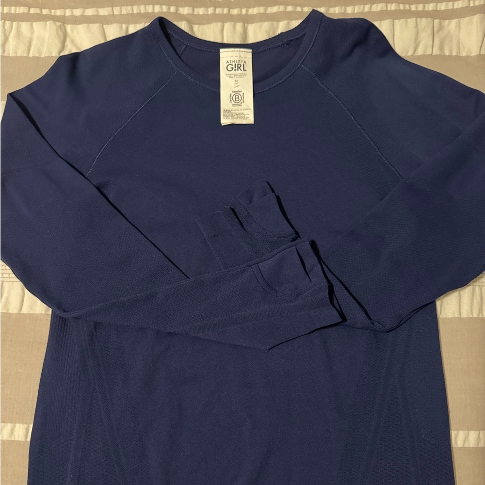 Girls Athleta Power Up Seamless long sleeve Navy Blue- size S (7)